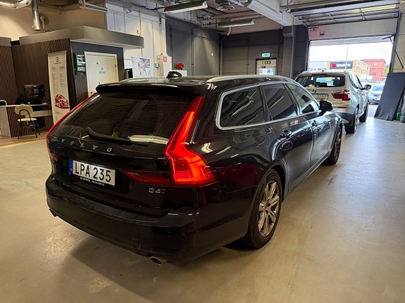 Volvo V90 4 of 20