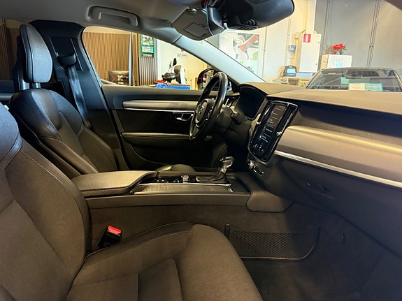 Volvo V90 16 of 22
