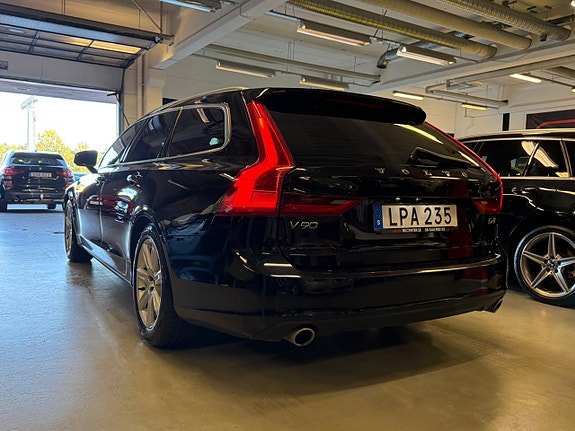 Volvo V90 8 of 22