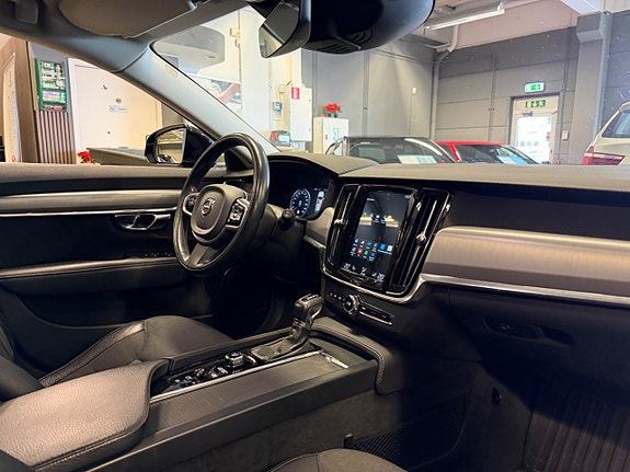 Volvo V90 17 of 20