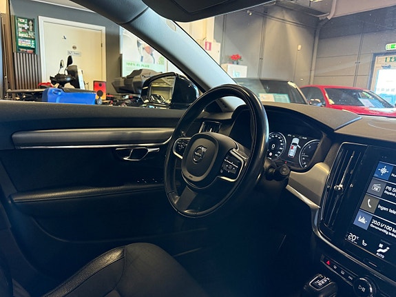 Volvo V90 18 of 22