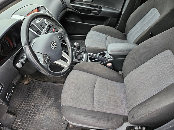 Kia Ceed 11 of 19