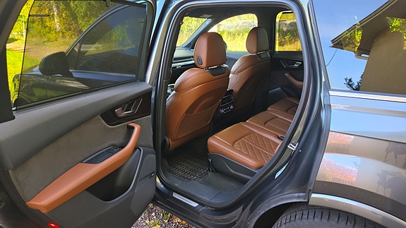 Audi Q7 11 of 12