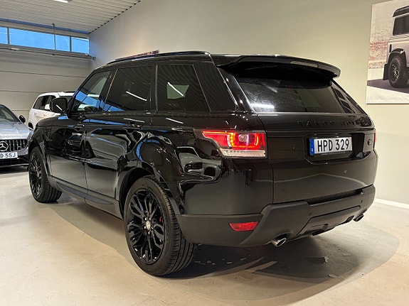 Land Rover Range Rover Sport 14 of 16