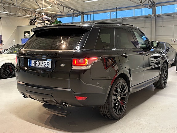 Land Rover Range Rover Sport 16 of 16