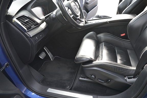 Volvo XC90 21 of 30