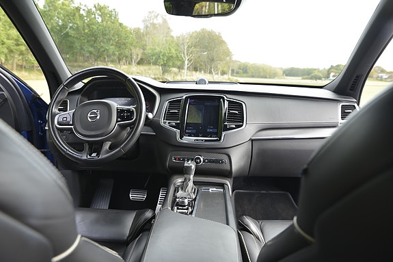 Volvo XC90 19 of 30