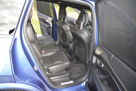 Volvo XC90 27 of 30