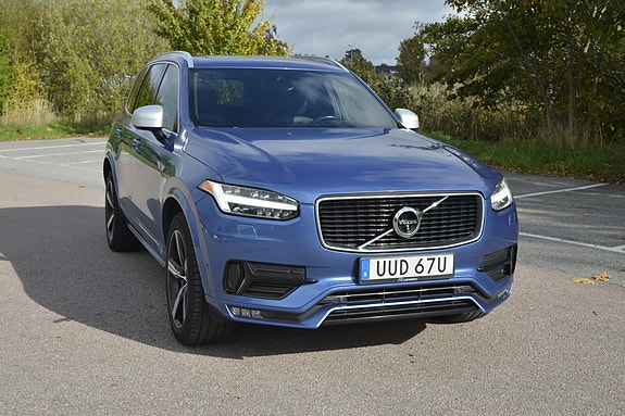 Volvo XC90 10 of 30