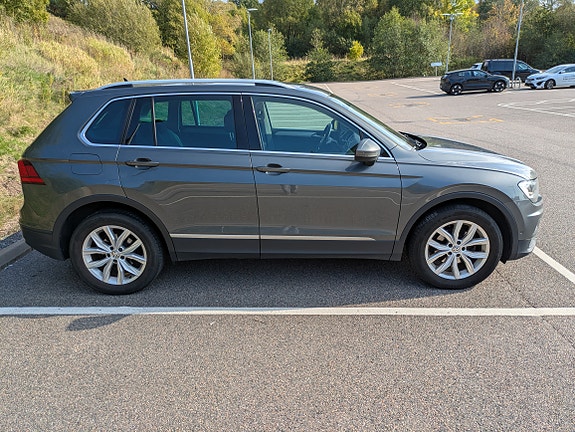 Volkswagen Tiguan 3 of 4