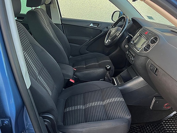 Volkswagen Tiguan 9 of 15