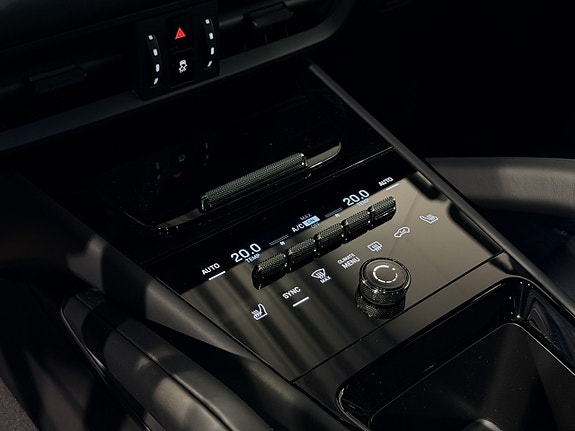 Porsche Cayenne S 21 of 27