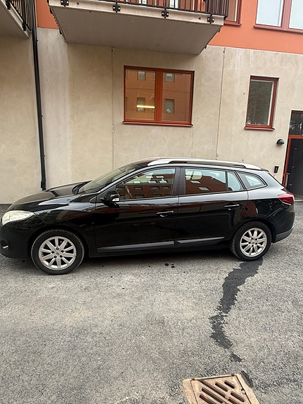 Renault Megane III 2 of 10
