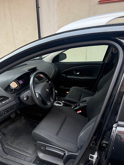 Renault Megane III 8 of 10
