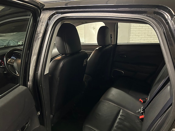 Mitsubishi ASX 8 of 9