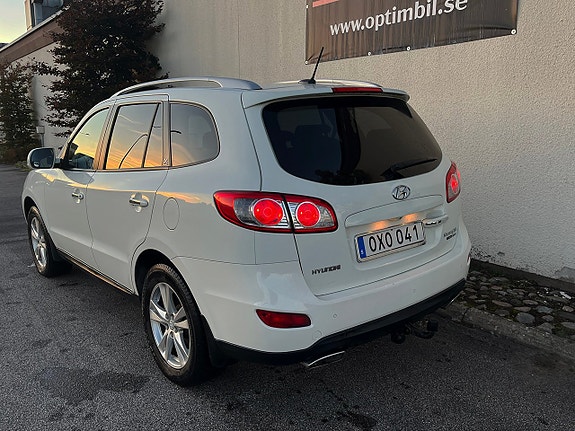 Hyundai Santa Fe 4 of 19