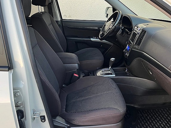 Hyundai Santa Fe 9 of 19