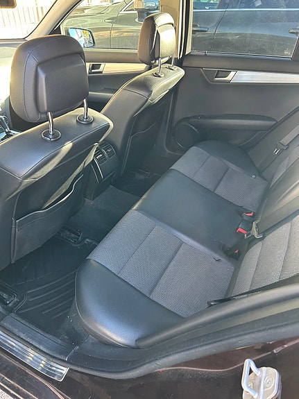 Mercedes-Benz C220 5 of 5