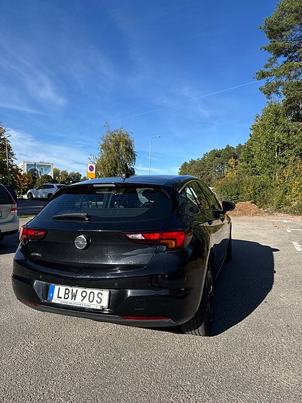 Opel Astra 2 of 7