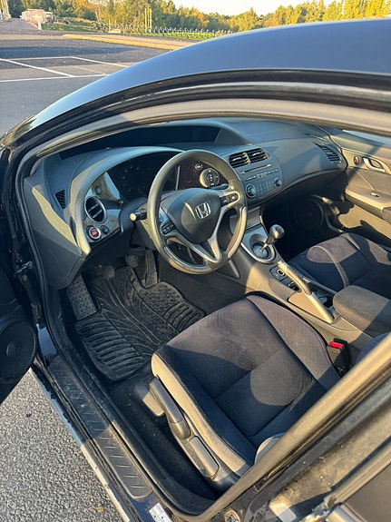 Honda Civic 6 of 8