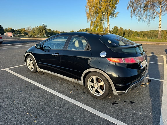 Honda Civic 3 of 8