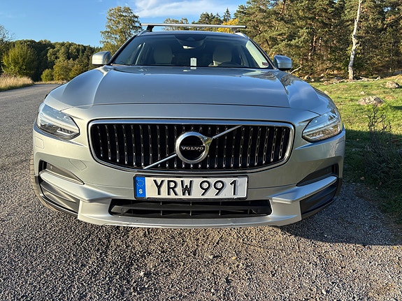 Volvo V90 Cross Country 3 of 21