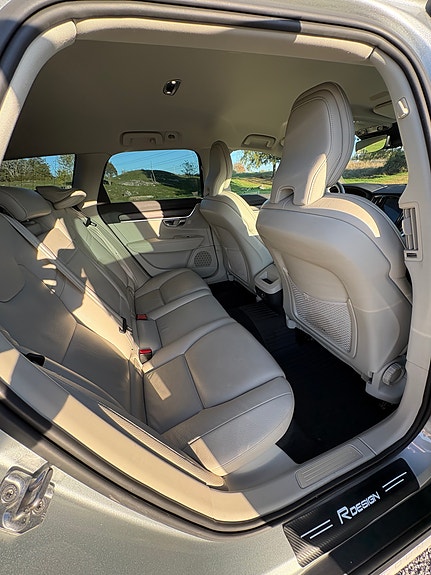 Volvo V90 Cross Country 13 of 21