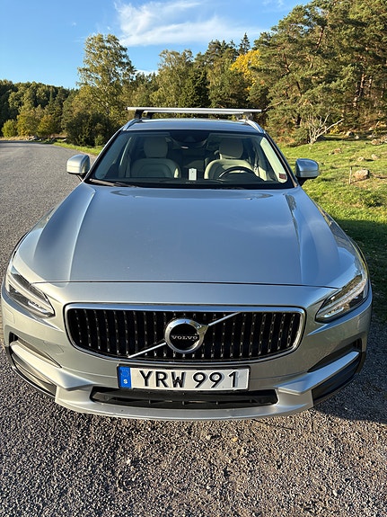 Volvo V90 Cross Country 9 of 21