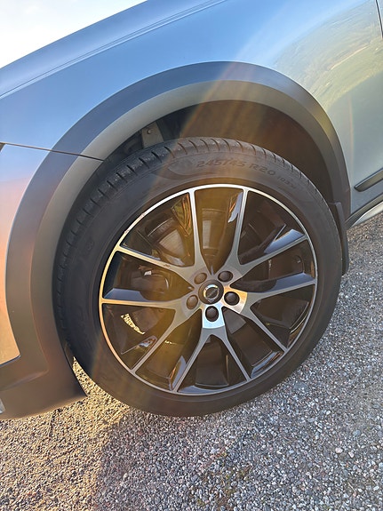 Volvo V90 Cross Country 11 of 21