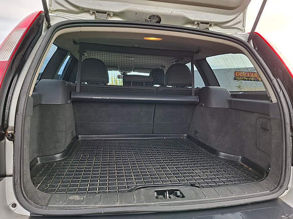 Volvo V50 4 of 7