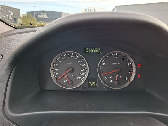 Volvo V50 7 of 7