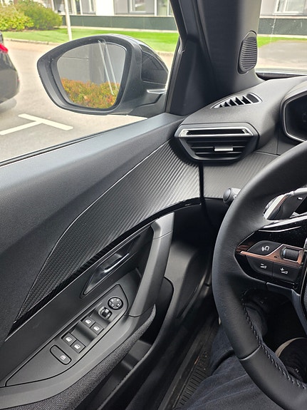 Peugeot 2008 18 of 19