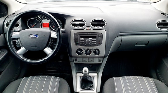 Ford Focus 5 of 6