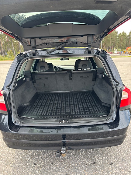 Volvo V70 5 of 16