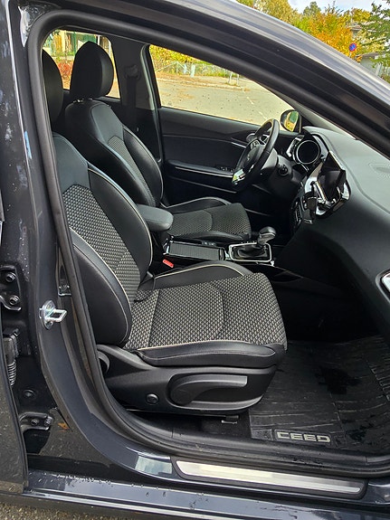 Kia Ceed 8 of 10