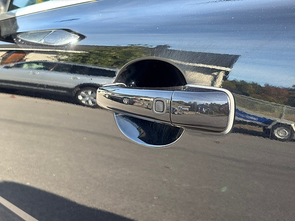 Volvo V70 11 of 13