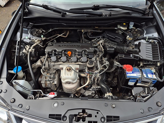 Honda Accord 5 of 10