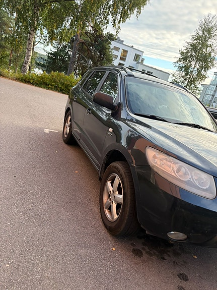 Hyundai Santa Fe 5 of 7