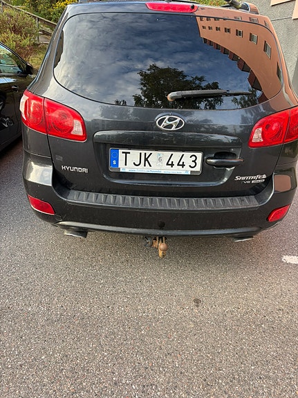 Hyundai Santa Fe 2 of 7