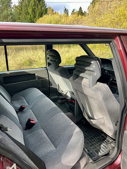 Volvo 940 9 of 10