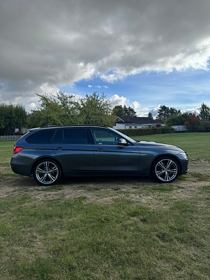 BMW 320d 4 of 16