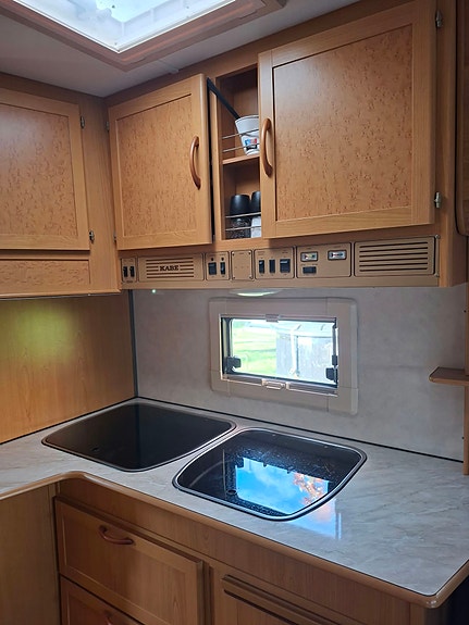 KABE Onyx GLE KS 10 of 12