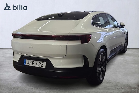 Polestar 4 9 of 23
