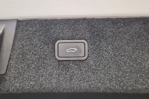 Polestar 4 21 of 23