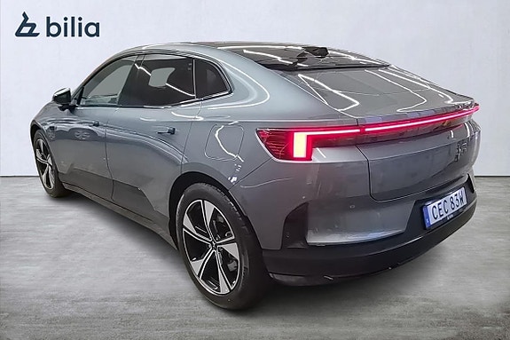 Polestar 4 2 of 23