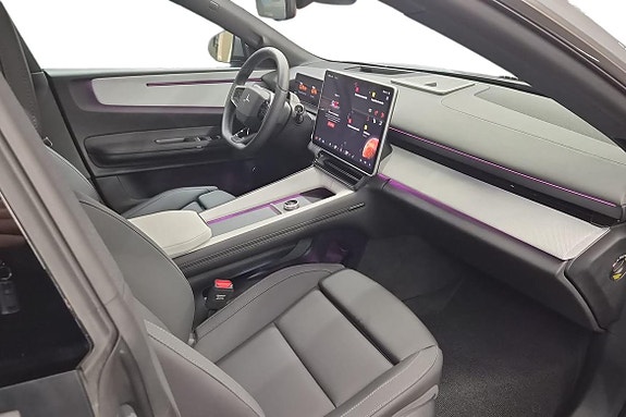 Polestar 4 7 of 23