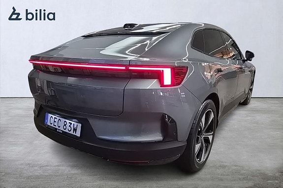 Polestar 4 19 of 23