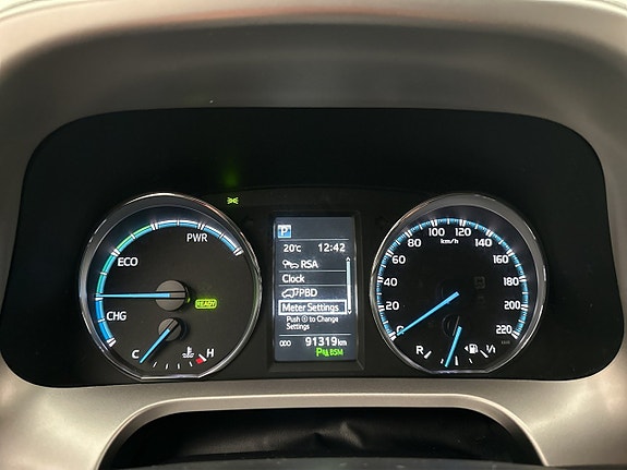 Toyota RAV4 25 of 30