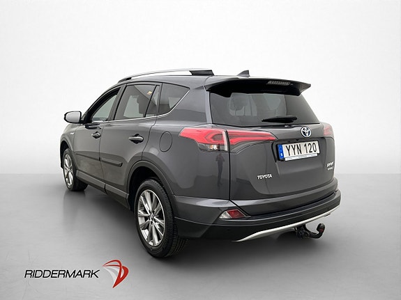 Toyota RAV4 6 of 30