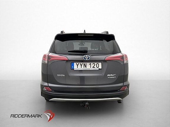 Toyota RAV4 8 of 30